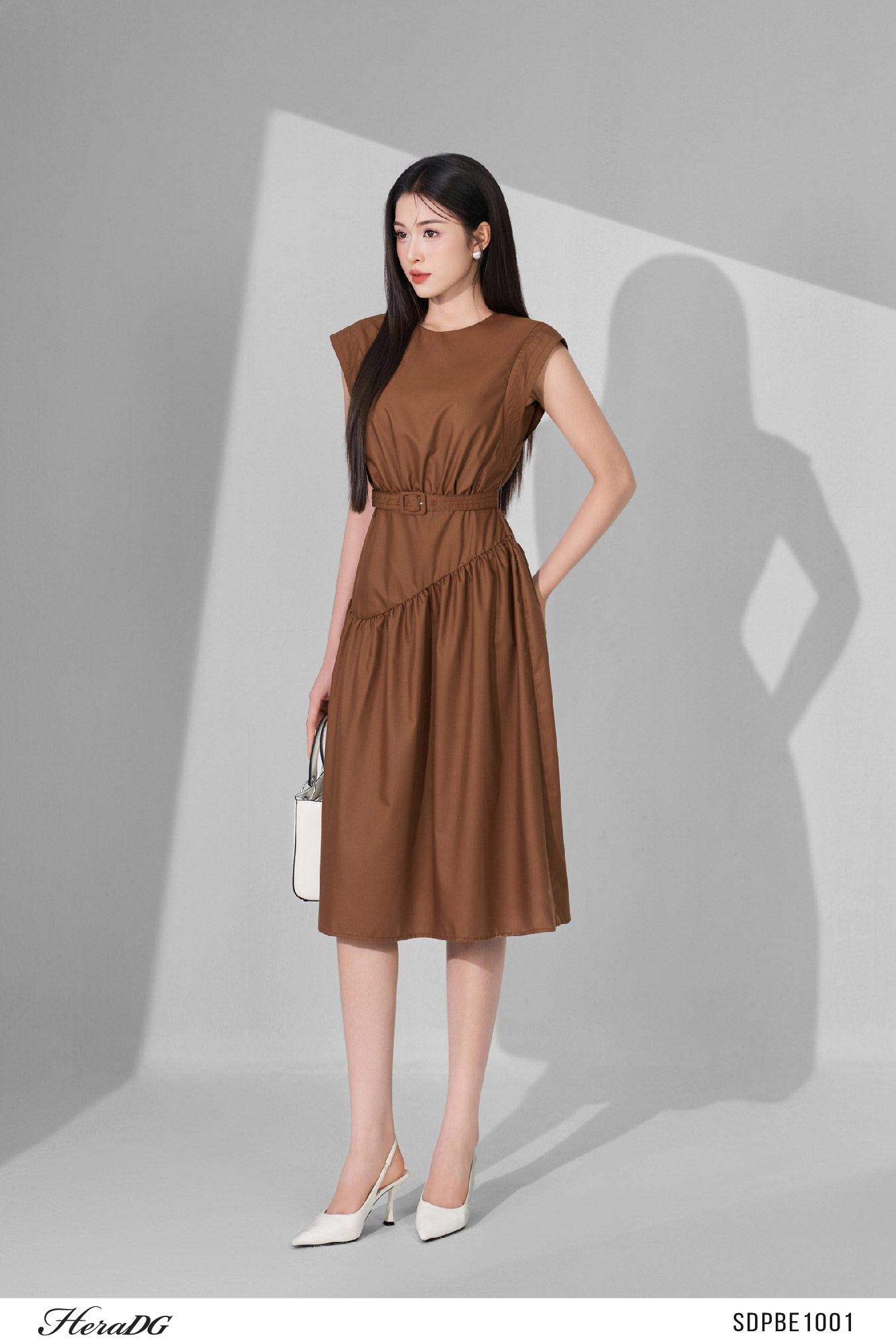Ảnh của Đầm xoè cổ tròn
